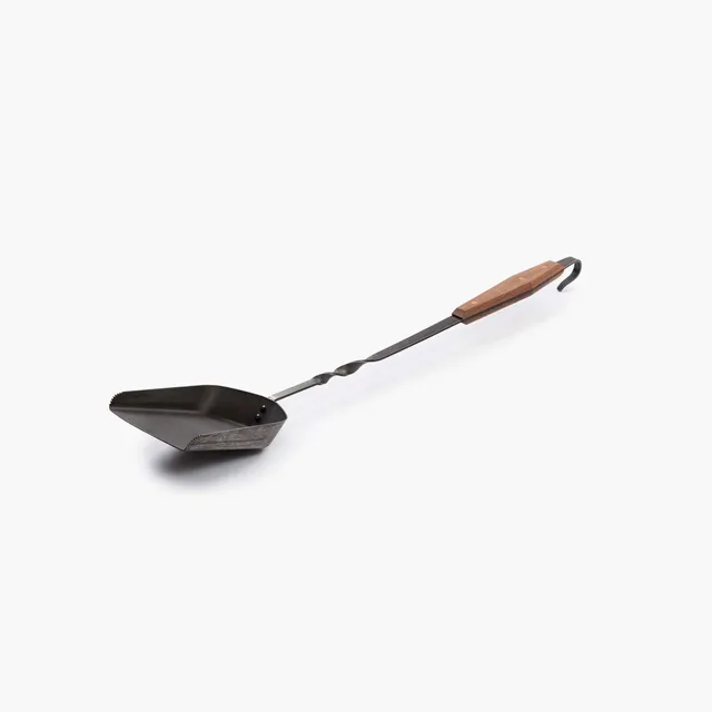 barebones-tools-cowboy-grill-kohlenschaufel-walnussgriff image 1