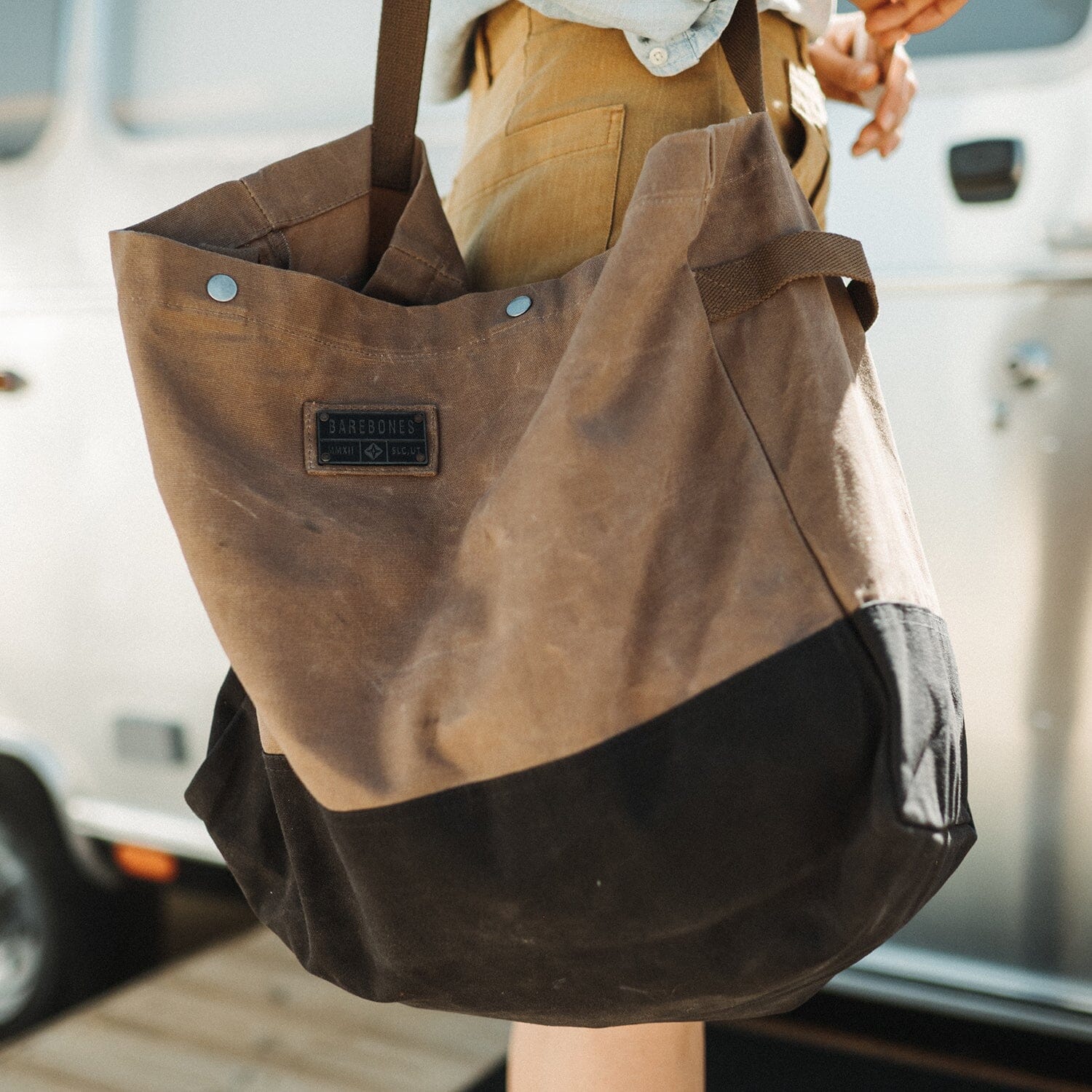 barebones-store-carry-neelum-giant-tote-40l-tasche-khaki-2er image 6