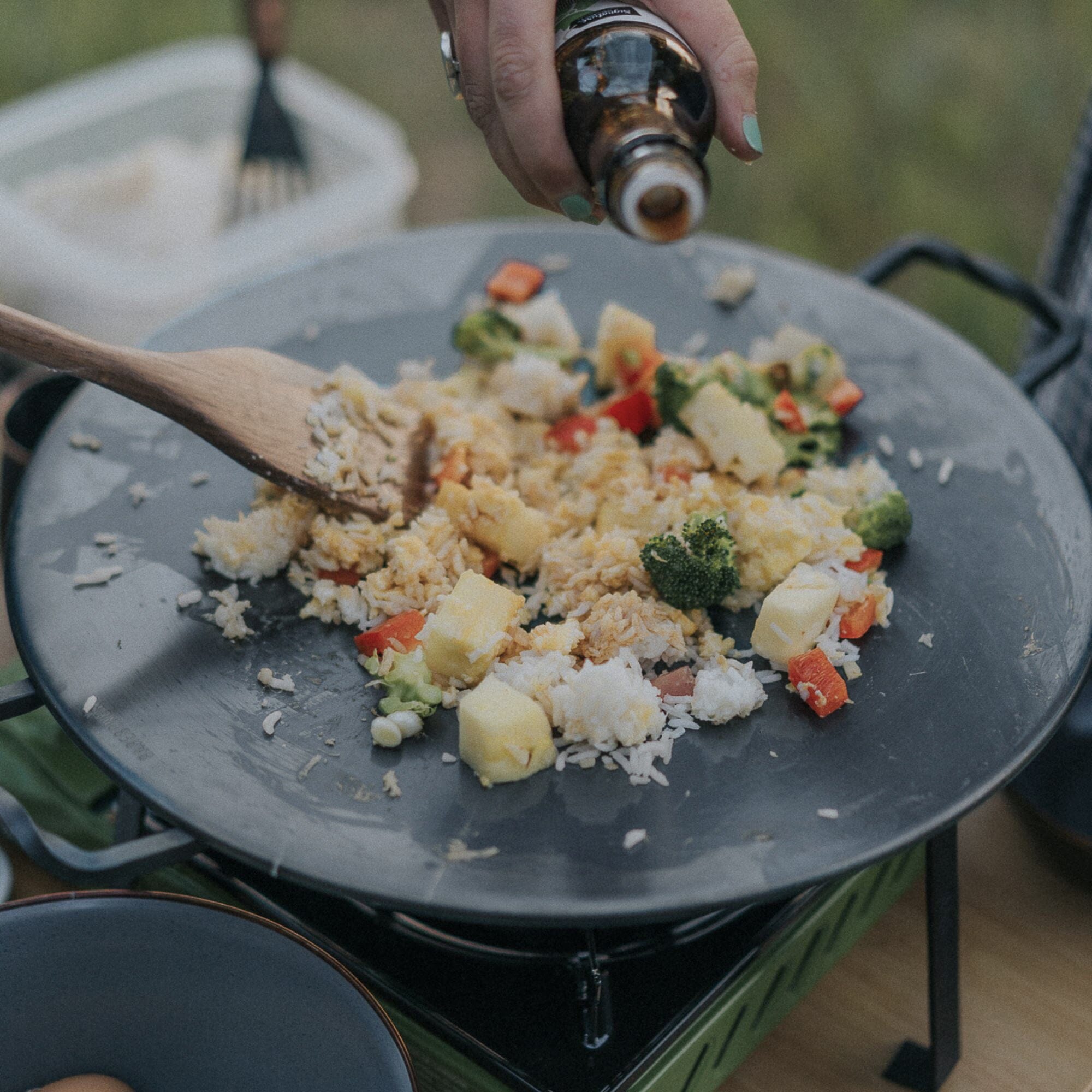 barebones-cook-dine-cowboy-wok-stahlpfanne-38-cm image 5