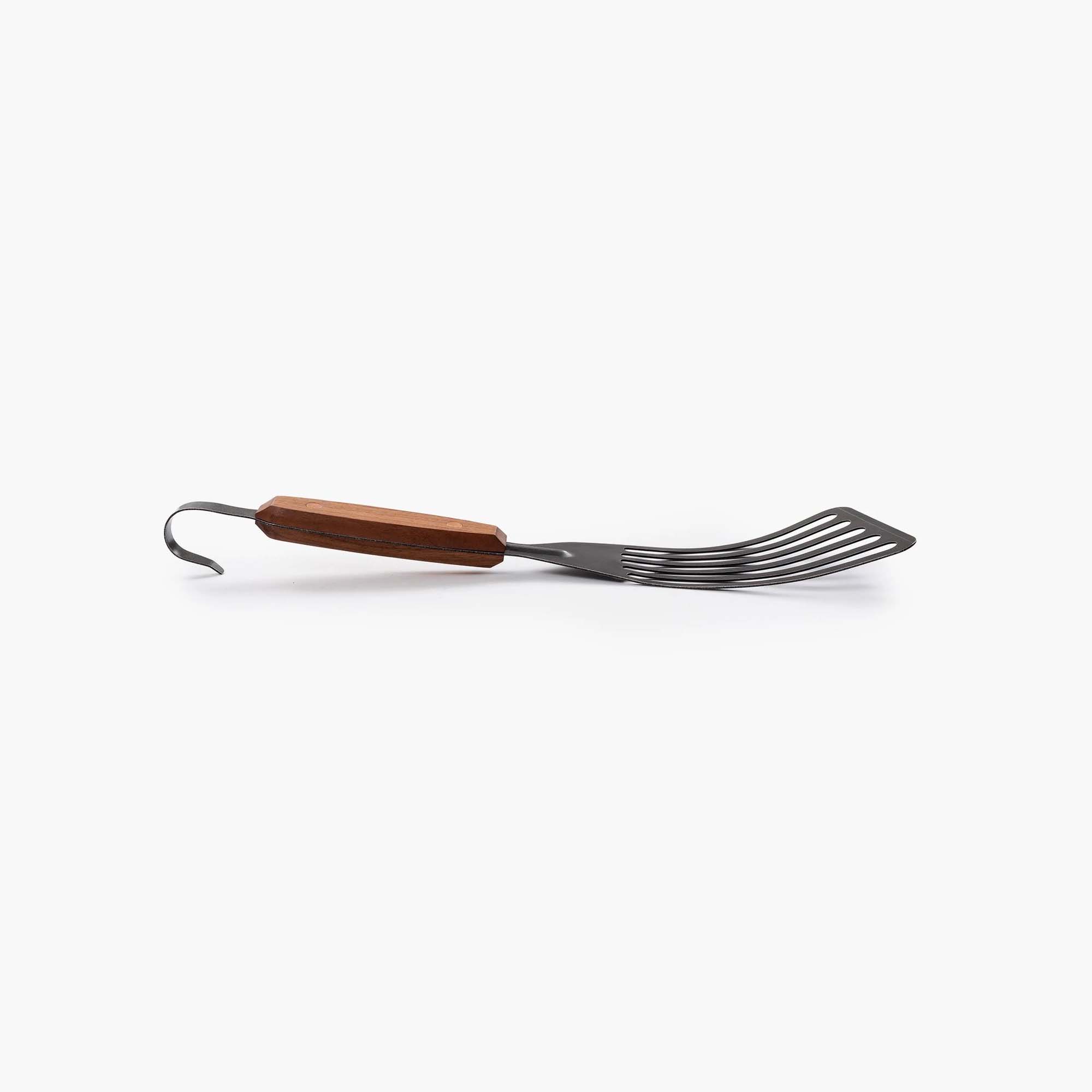 barebones-cowboy-grill-fischwender-edelstahl-walnuss image 6