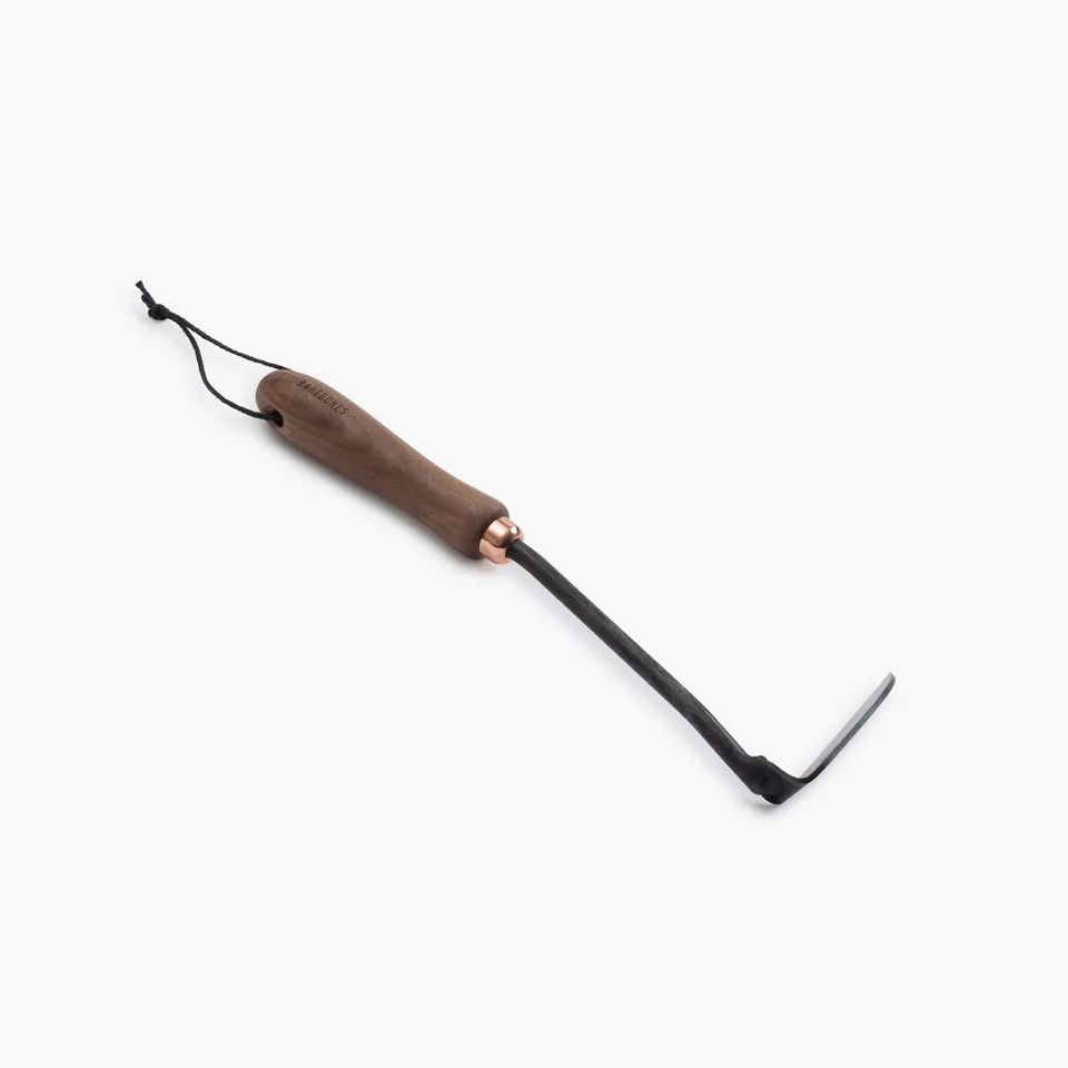 barebones-japanese-weeding-hoe-j-thacke-walnuss image 1