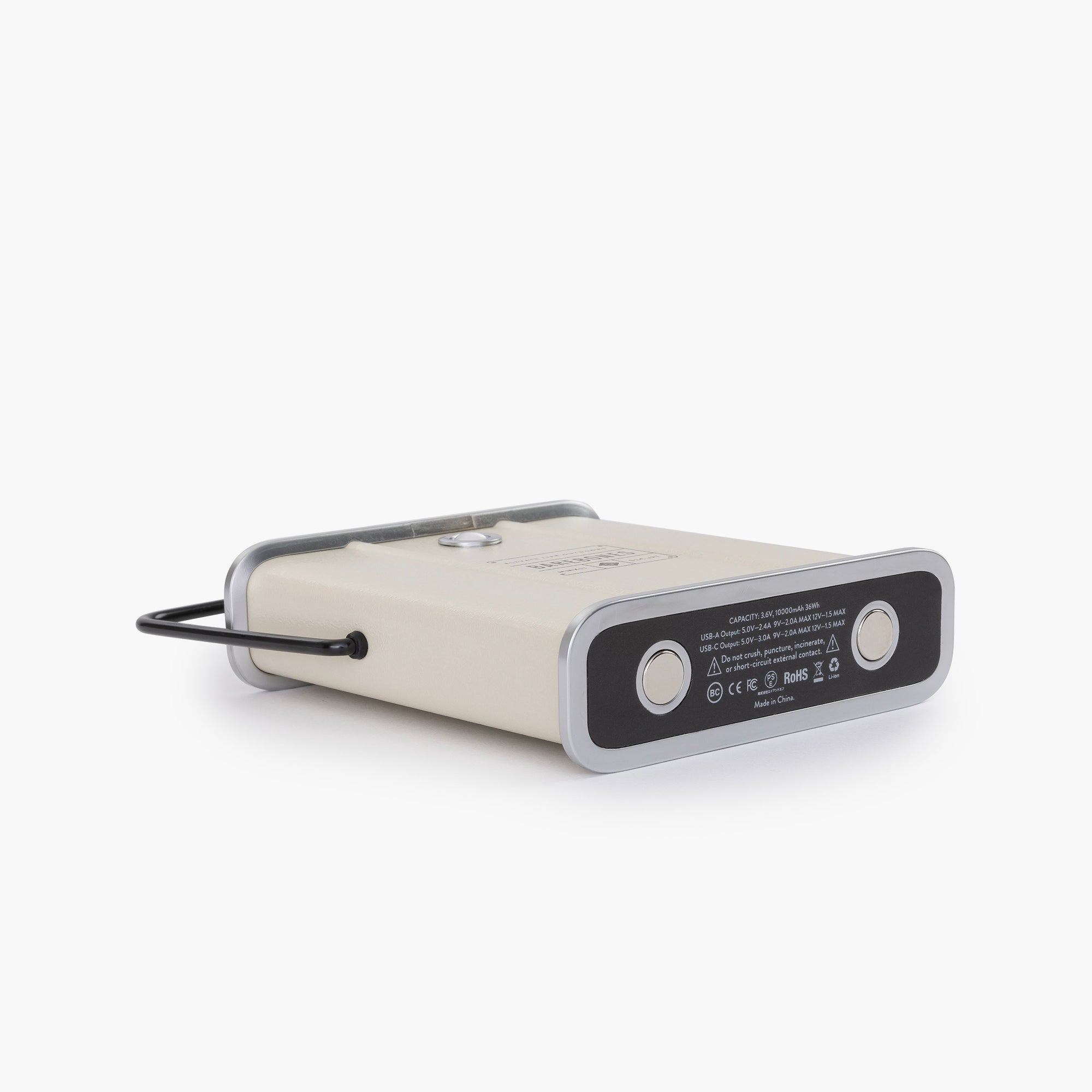 barebones-power-light-power-bank-10000-mah-schwarz-taschenlampe image 8