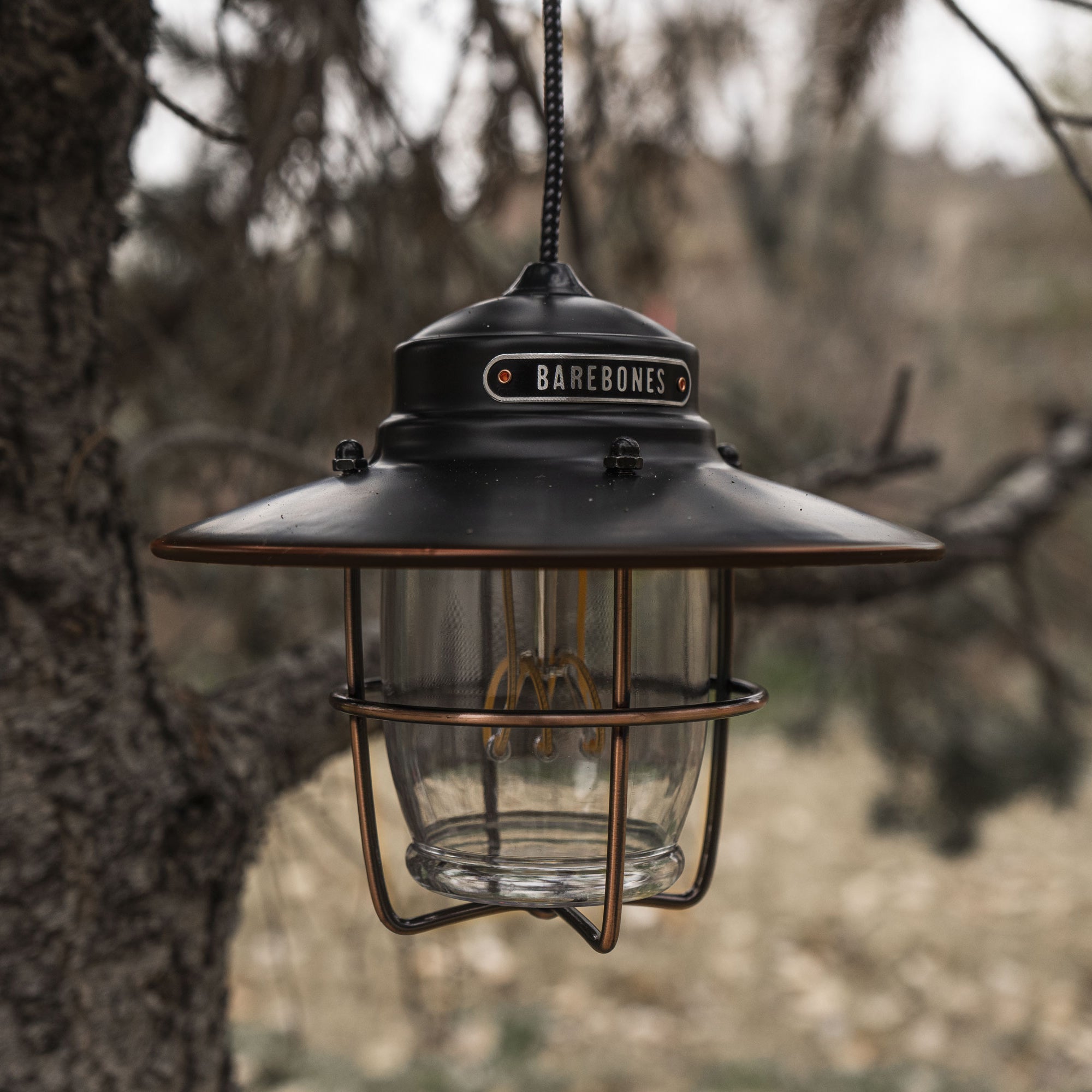 barebones-power-light-outpost-h-ngeleuchte-bronze-dimmbar image 3