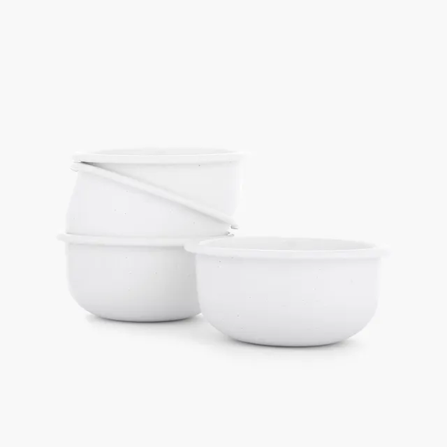 barebones-cook-dine-enamelware-sch-ssel-set-soft-white image 1