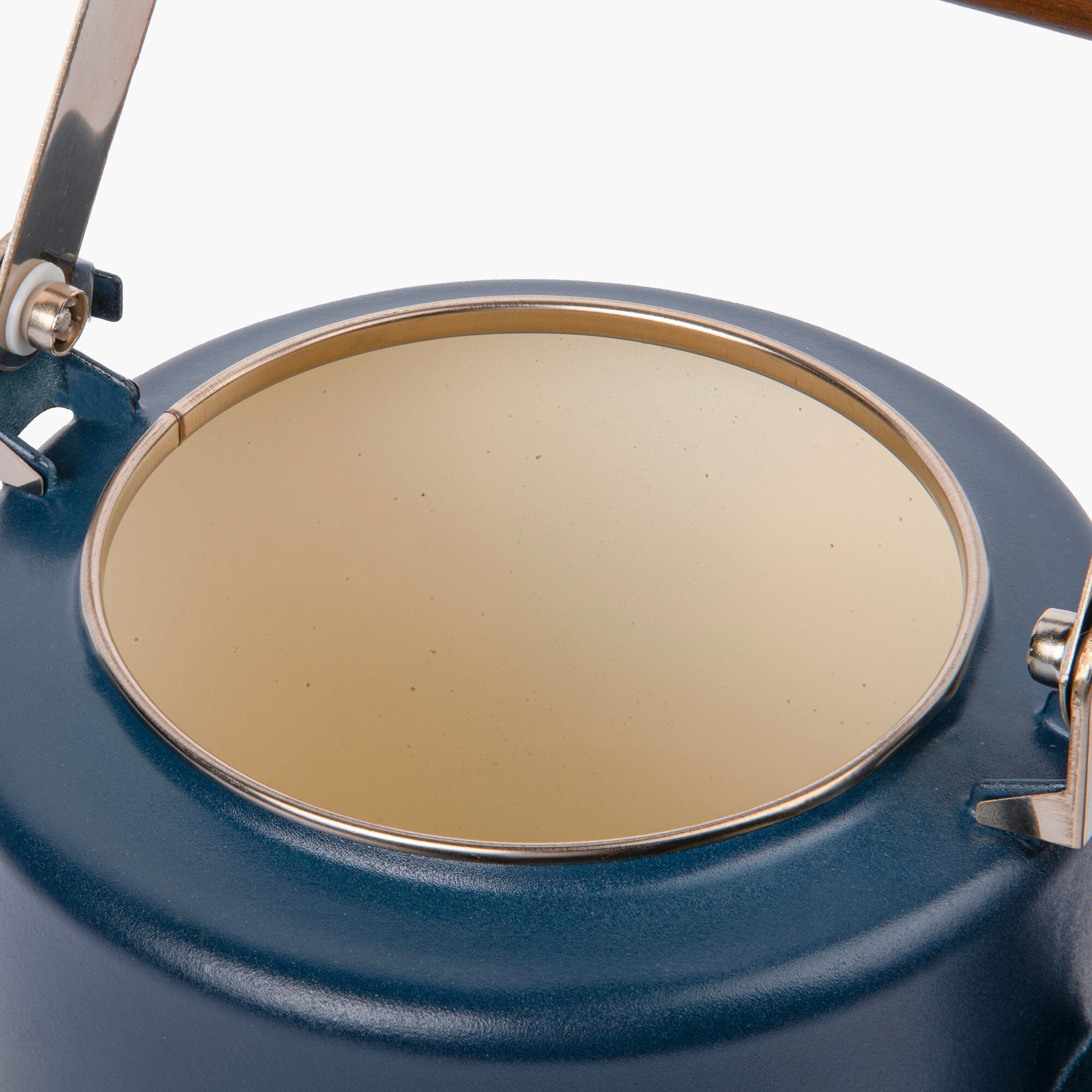barebones-emaille-kessel-indigo-blue-2-tone-walnuss image 4