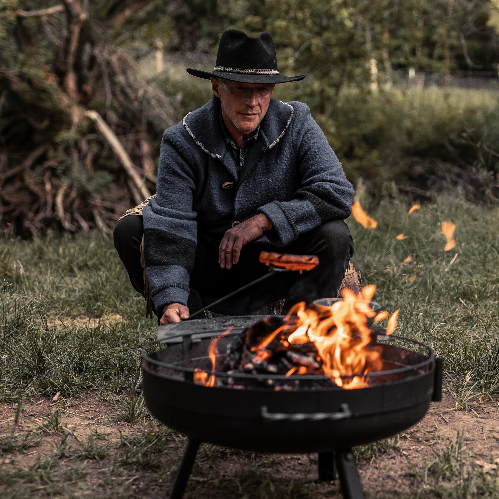 barebones-cook-dine-cowboy-fire-pit-grill-23-feuerstelle image 6