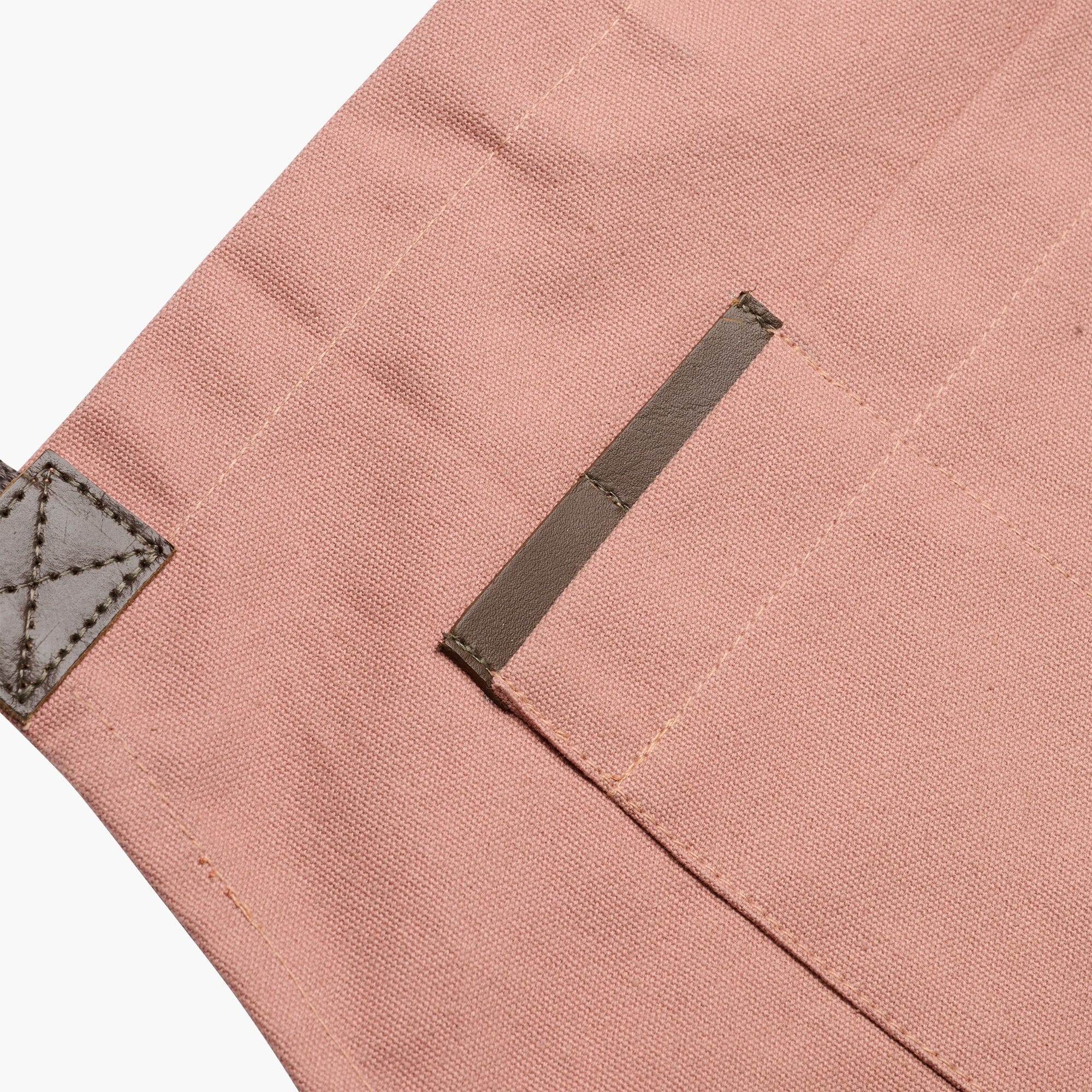 barebones-classic-crossback-sch-rze-rosa-canvas image 2
