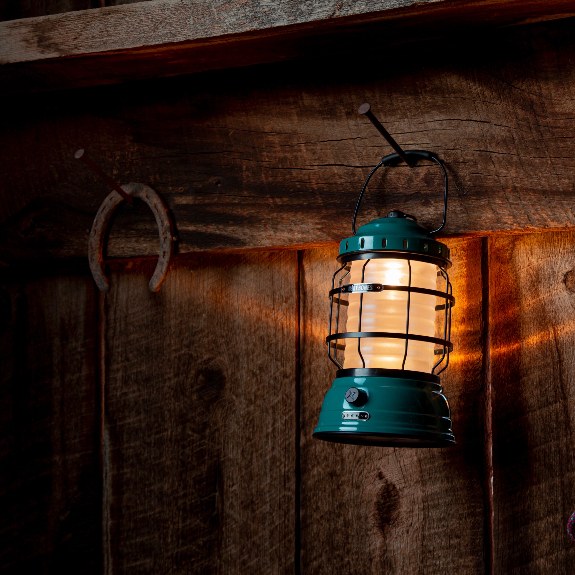 barebones-power-light-forest-lantern-laterne-stahl-dimmbar-usb image 7