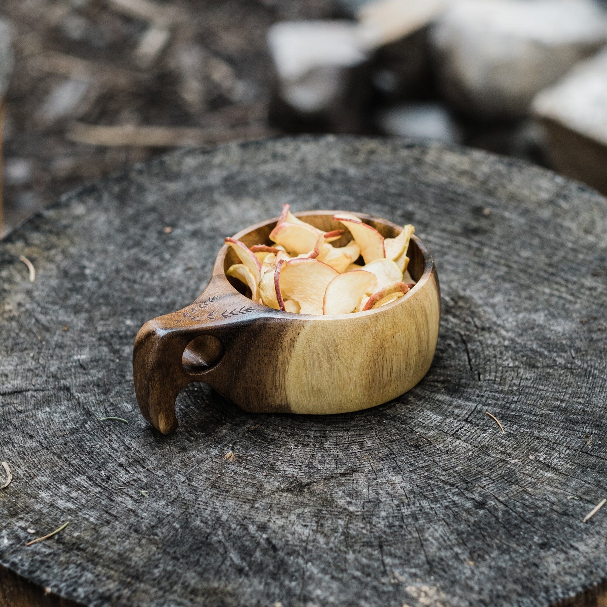 barebones-kuksa-holzbecher-akazie-8-oz-trinkbecher image 5