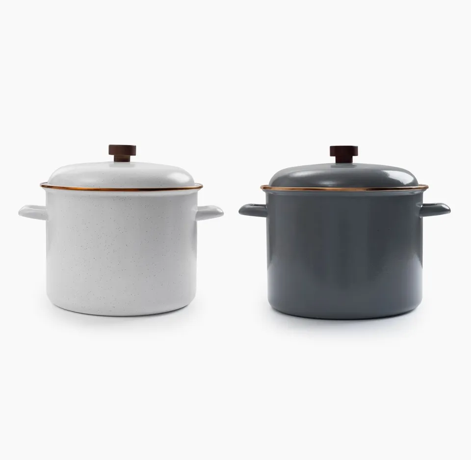 barebones-cook-dine-enamel-stock-pot-emailletopf-eggshell image 1